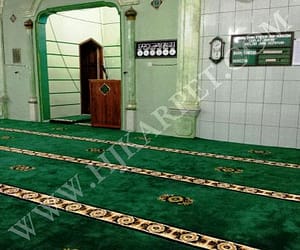 Pemasangan Karpet Sajadah Masjid Jami Al Fatah Banten