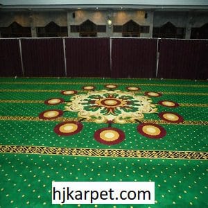 Pemasangan karpet Masjid Custom Minasaiyo Bali